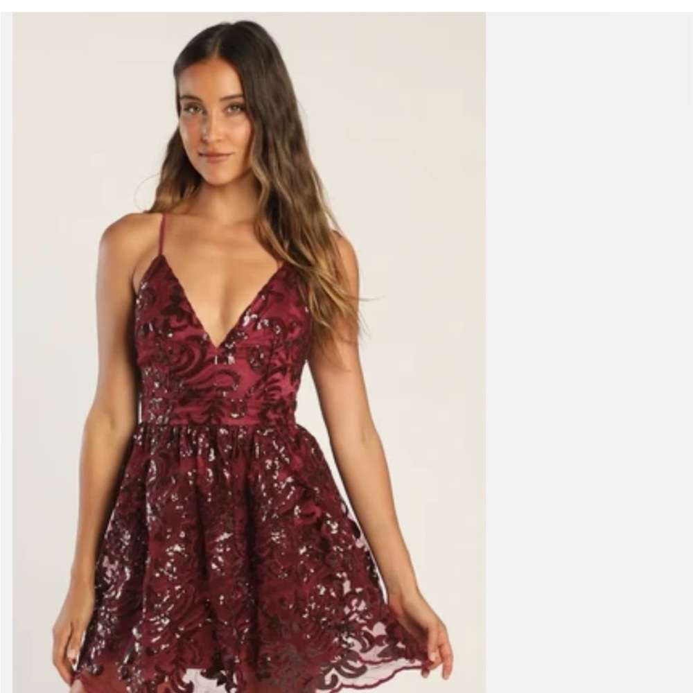 Lulu’ Wine sequin skater dress L NEW